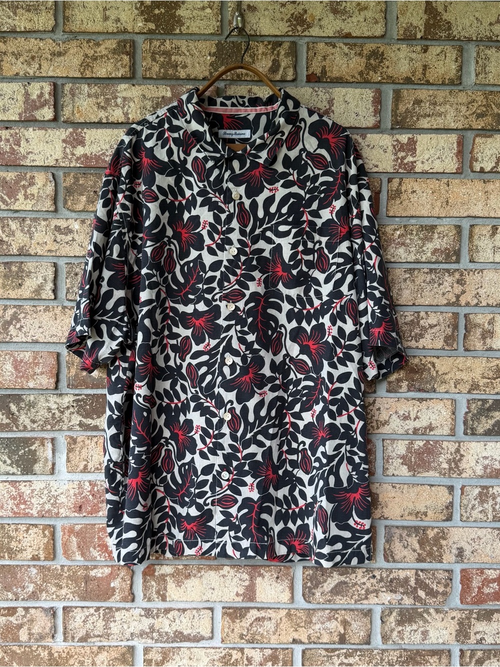 Men’s Tommy Bahama IslandZone 70% Silk Floral Camp Shirt Size 2XL Excellent!